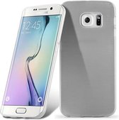 Cadorabo Hoesje geschikt voor Samsung Galaxy S6 EDGE in ZILVER - Beschermhoes van flexibel TPU silicone Case Cover in Brushed design
