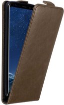 Cadorabo Hoesje voor Samsung Galaxy S8 in KOFFIE BRUIN - Beschermhoes in flip design Case Cover met magnetische sluiting