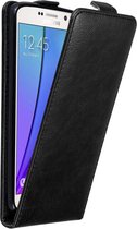 Cadorabo Hoesje geschikt voor Samsung Galaxy NOTE 5 in ZWARTE NACHT - Beschermhoes in flip design Case Cover met magnetische sluiting