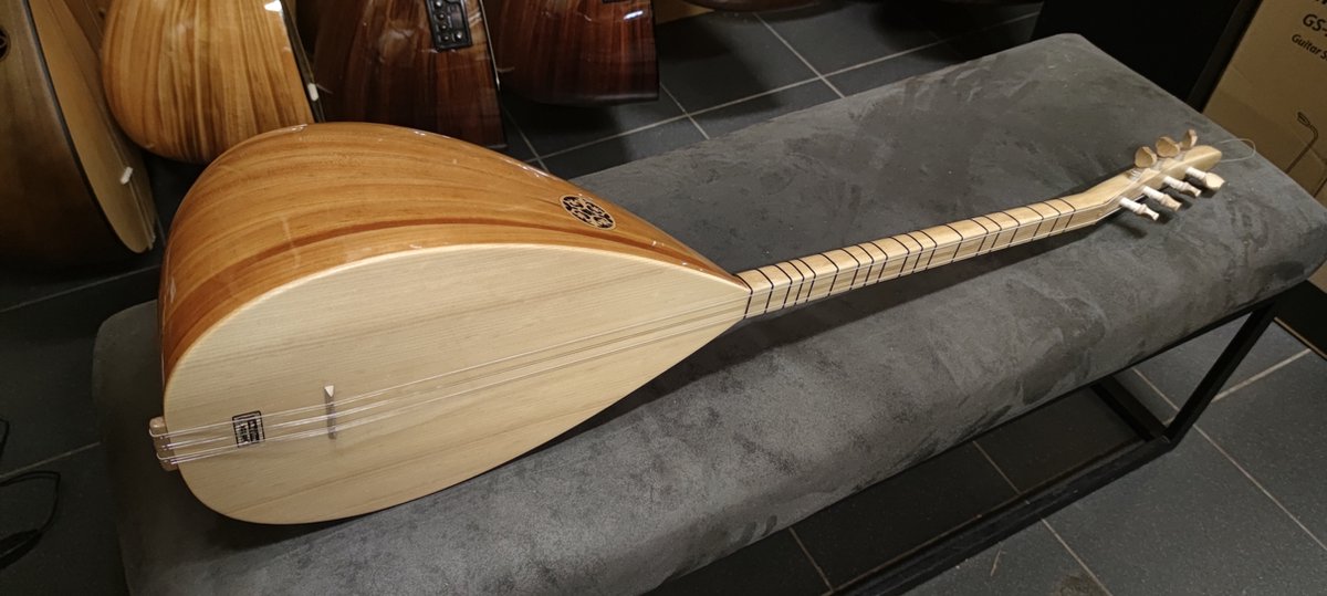 Saz Baglama Turkse Gitaar Korte Hals (kisa sap) Kiraz Glans Lak - Met Extra Set Snaren, Hoes en Mizraplar