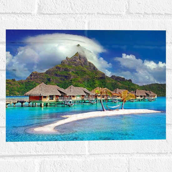 Muursticker - Tropische Vakantiehutjes op Vlonder op Tropisch Water - 40x30 cm Foto op Muursticker