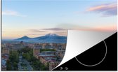 KitchenYeah® Inductie beschermer 77x51 cm - De skyline van Jerevan met op de achtergrond de Ararat - Kookplaataccessoires - Afdekplaat voor kookplaat - Inductiebeschermer - Inductiemat - Inductieplaat mat