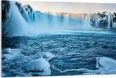 WallClassics - Acrylglas - Goðafoss Watervallen in IJsland - 120x80 cm Foto op Acrylglas (Met Ophangsysteem)