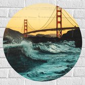 WallClassics - Muursticker Cirkel - Wilde Zee bij Golden Gate Bridge in San Francisco - 60x60 cm Foto op Muursticker