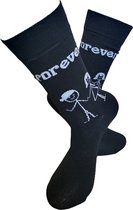 Verjaardags cadeau - Forever Sokken - Love - vrolijke sokken - witte sokken - tennis sokken - sport sokken - valentijns cadeau - sokken met tekst - aparte sokken - grappige sokken - Socks waar je Happy van wordt - maat 37-44