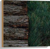 WallClassics - Hout - Houten Pad langs Grasveld - 50x50 cm - 12 mm dik - Foto op Hout (Met Ophangsysteem)