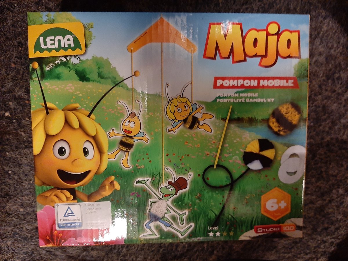 Maja pompons maken