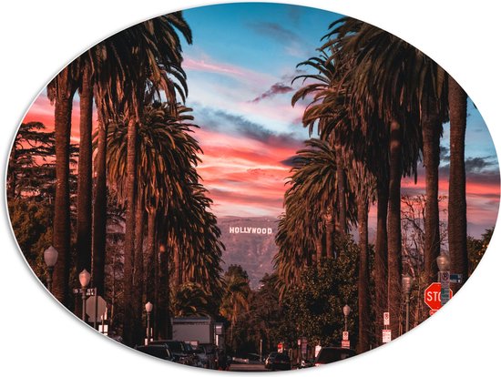PVC Schuimplaat Ovaal - Los Angeles Hollywood met Palmbomen - 96x72 cm Foto op Ovaal (Met Ophangsysteem)