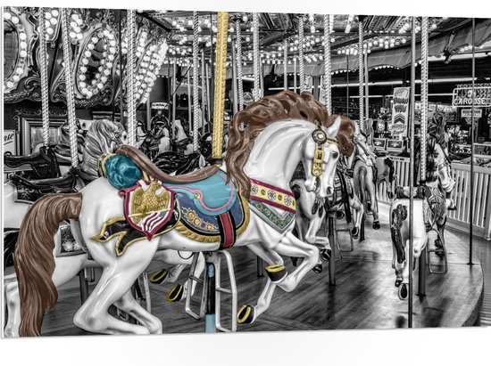 PVC Schuimplaat- Sierlijk Paard in Carrousel - 105x70 cm Foto op PVC Schuimplaat