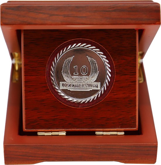coinsandawards.com - Jubileummunt - 10 jaar - zilver - houten geschenkdoos