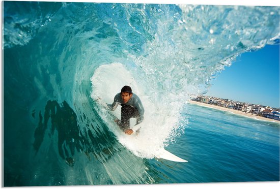 Acrylglas - Surfer in Actie op Wilde Golf - 90x60 cm Foto op Acrylglas (Met Ophangsysteem)