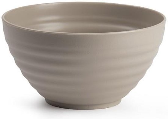 Bol taupe avec texture côtelée et une large ouverture.