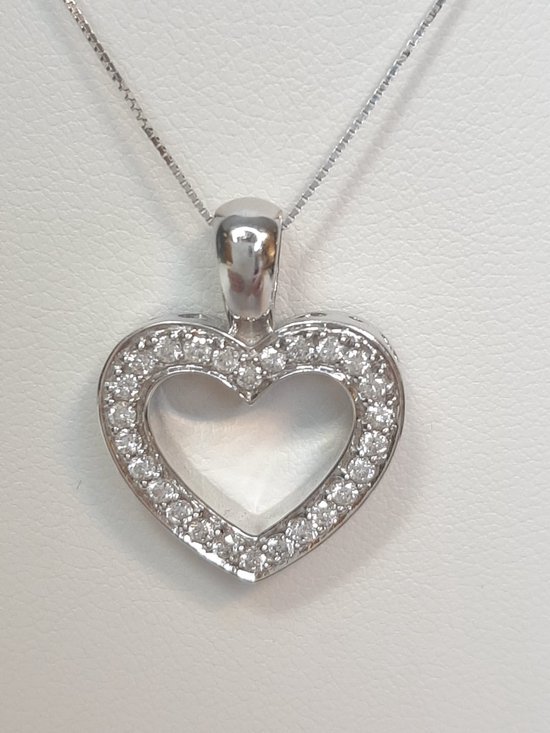 Witgouden hanger - hartje 14 karaat - diamant - uitverkoop Juwelier Verlinden St. Hubert – van €1595,= voor €1299,=