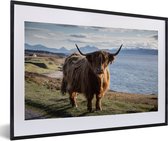 Fotolijst incl. Poster - Schotse hooglander - Licht - Water - 60x40 cm - Posterlijst
