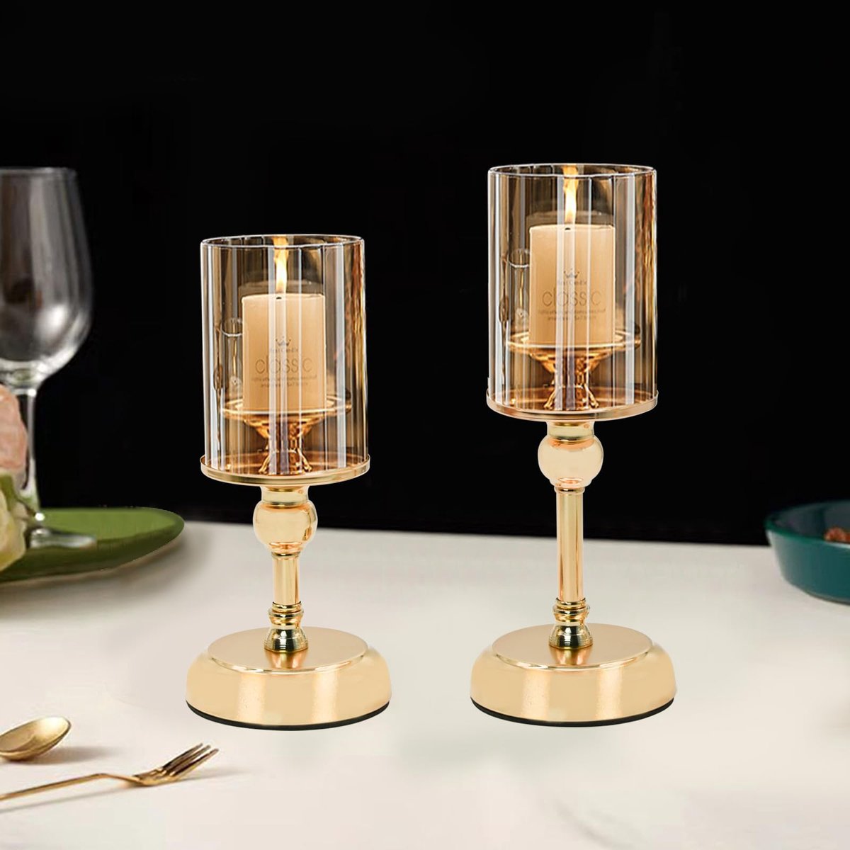 Kaarsenhouder voor tafel middenstuk, set van 2 decoratieve kandelaars voor pijlerkaarsen, hoge kaarsenhouder met glazen deksel voor binnen buiten woondecoratie (M+S)