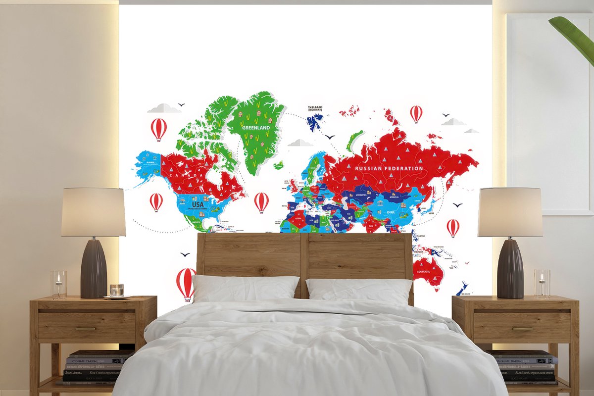 Behang - Fotobehang Wereldkaart - Kleuren - Luchtballon - Breedte 300 cm x hoogte 300 cm