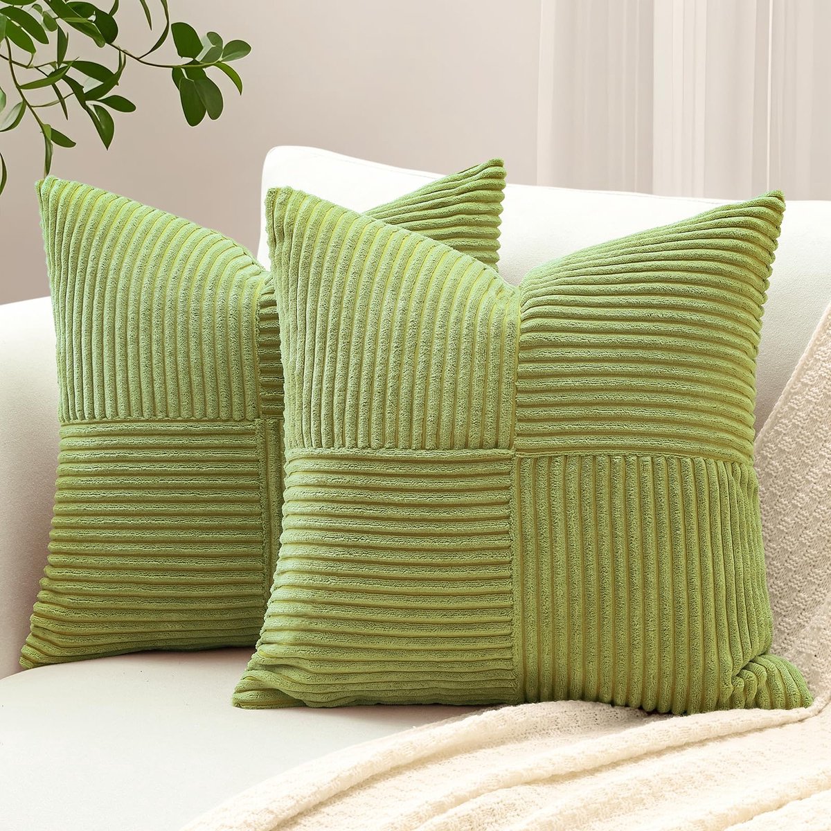 Set van 2 decoratieve kussenslopen 45 x 45 cm, zachte corduroy gestreepte kruispatchwork getextureerde kussenslopen, effen vierkante sierkussenhoezen voor bank bed terras, 18x18 inch, groen