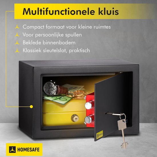 Een open, zwarte HOMESAFE kluis met een horloge, geld en munten op de beklede bodem. Een sleutel zit in het slot.