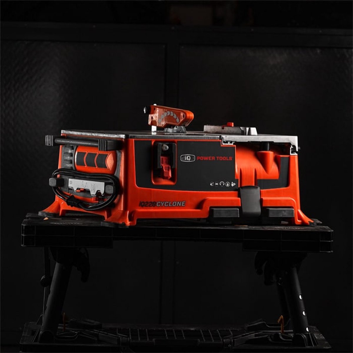 IQ Power Tools 228 Cyclone tegelzaagmachine 180mm - 2000W + Diamantzaagblad