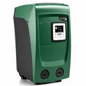 Groene DAB Esybox Mini 3 met zwart accent en digitaal display. Weergave '5,1 bar'.