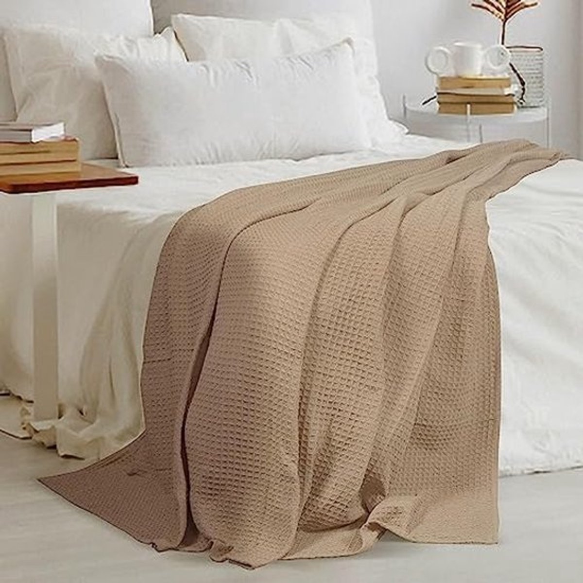 Zachte katoenen sprei 228 x 250 cm - traditioneel geweven plaid voor bed, bank en stoel - gezellig en comfortabel - taupe