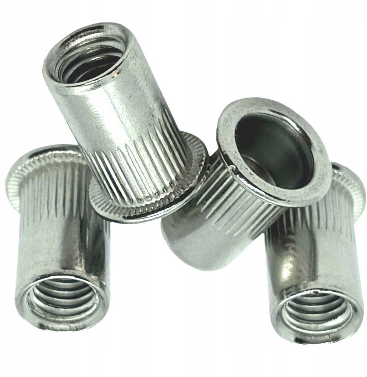 RVS Cilindrische Moerdoppen M4 - 100 stuks