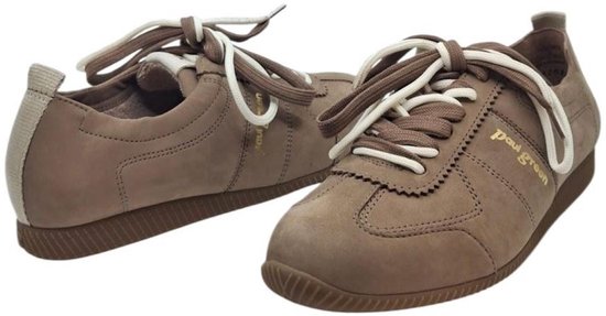 Bruine Paul Green dames sneakers met witte en bruine veters en crèmekleurige accenten.