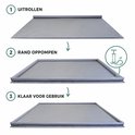 Instructies in 3 stappen: uitrollen grondzeil, rand oppompen, klaar voor gebruik.