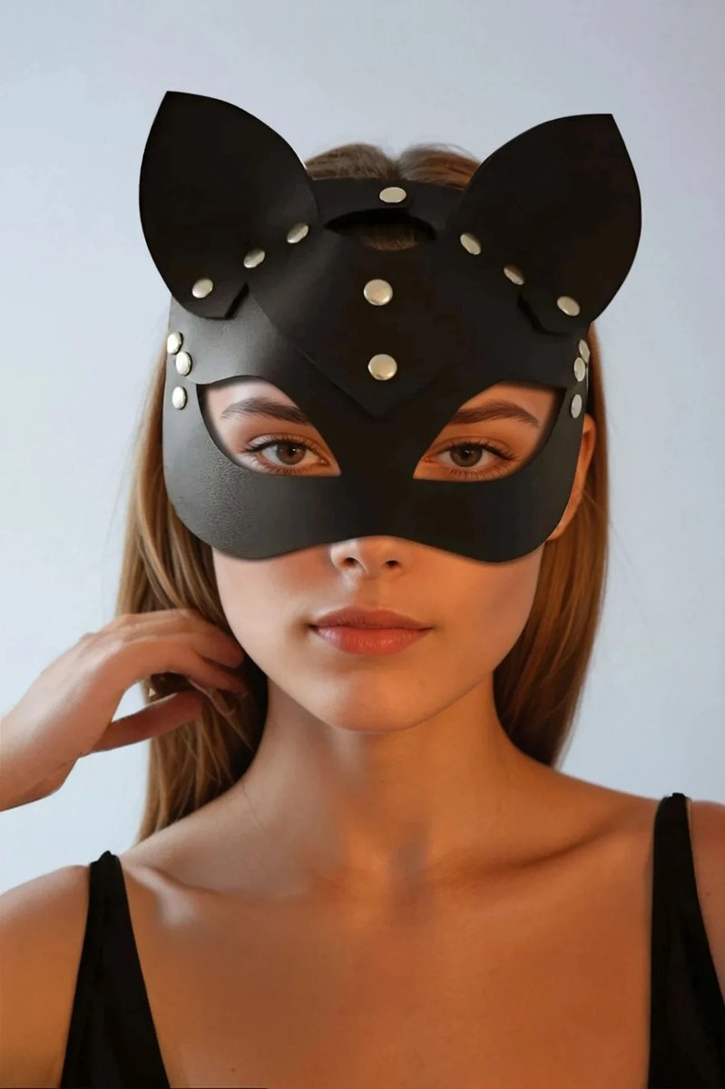 Zwarte kunstleren masker handgemaakt standaardmaat elegant design