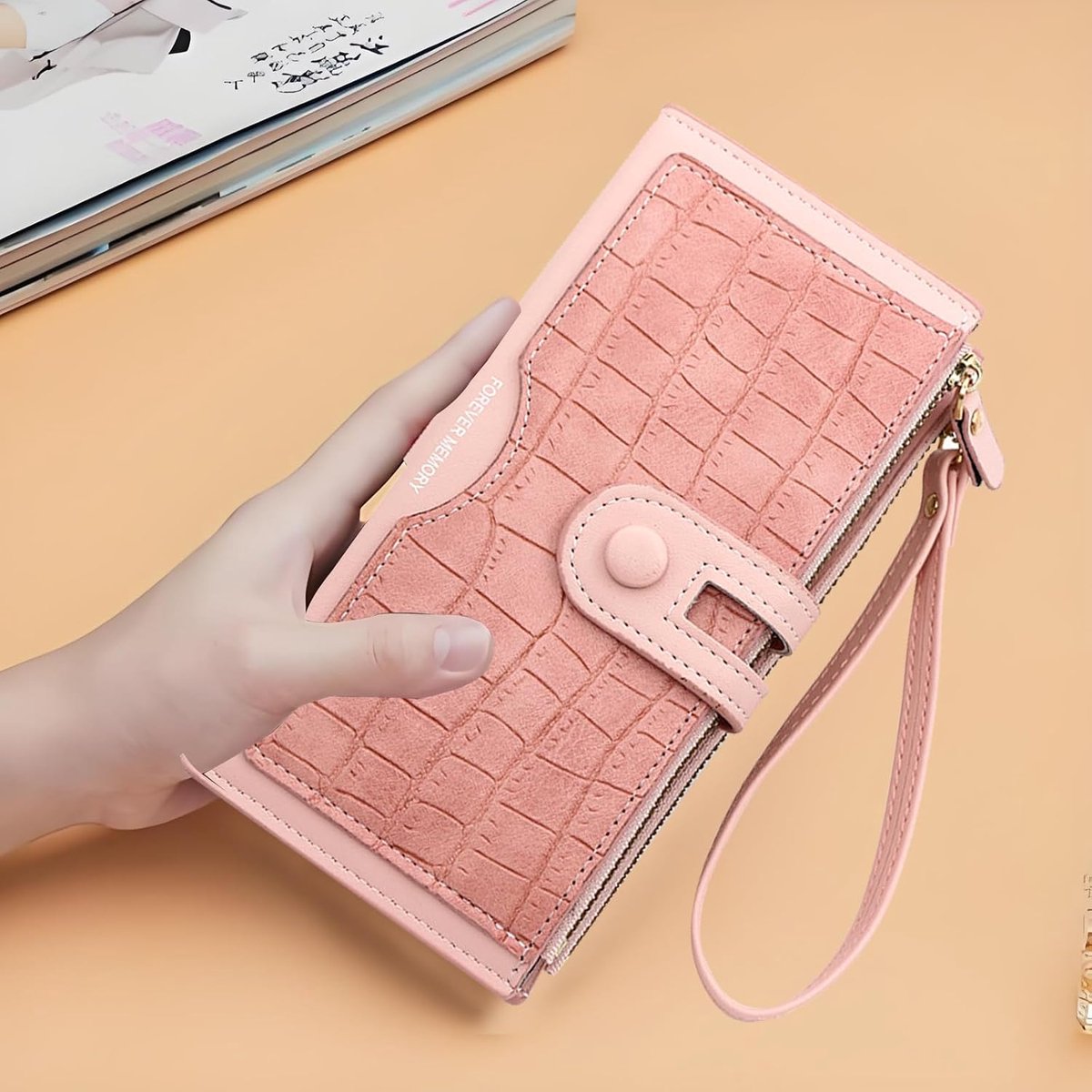 Dames Grote Portemonnee - Zacht Synthetisch Leer - Met Rits en Drukknoop - Ruime Indeling in Elegant Roze - ShopVlot