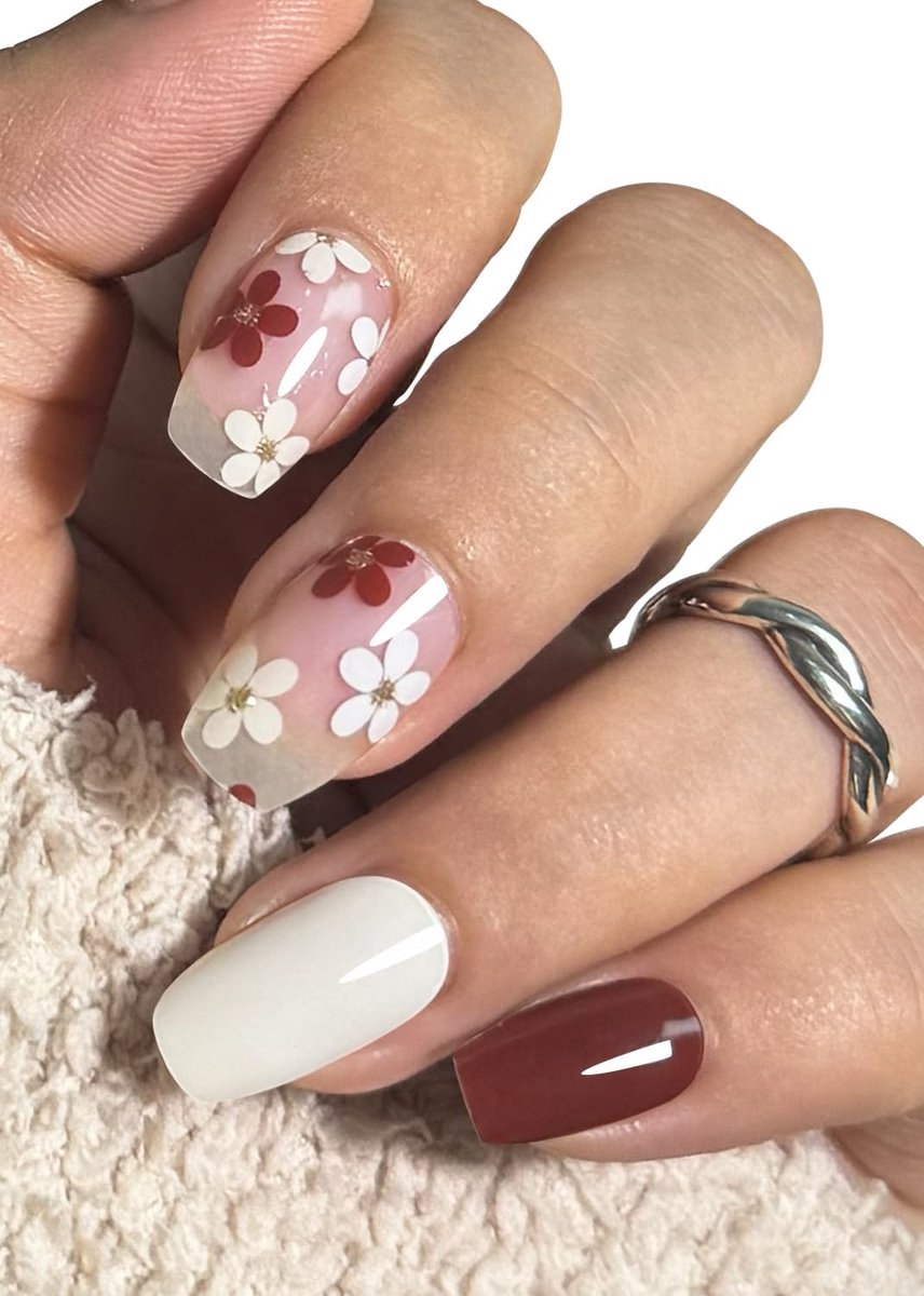 Nail film set 20 stuks - bruine bloemen - zelfklevend - perfect voor DIY nagels - ShopVlot