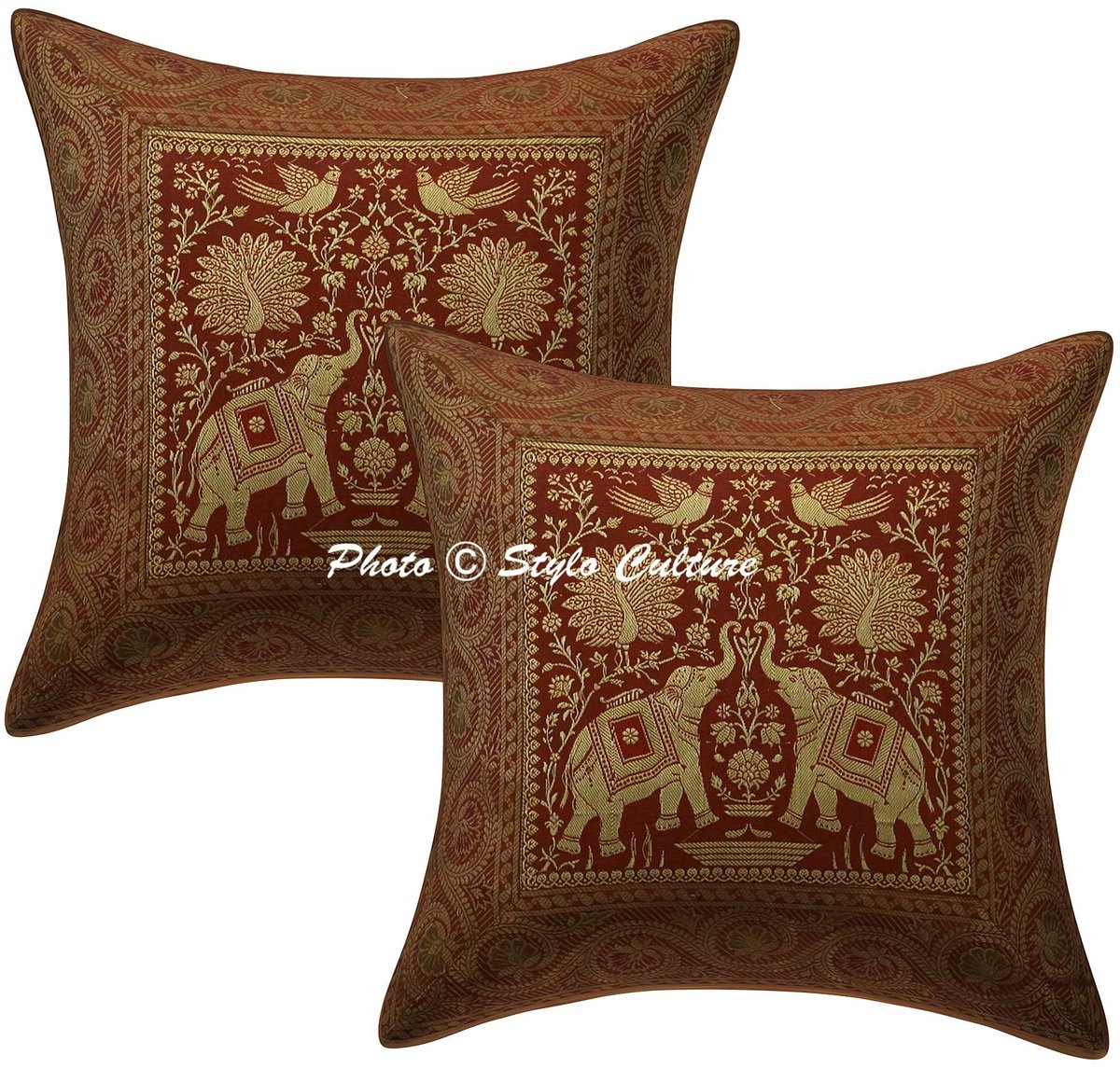 Omgoods - Set van 2 Rust Kleurige Brocade Kussenhoezen 40x40 cm met Olifant en Pauw