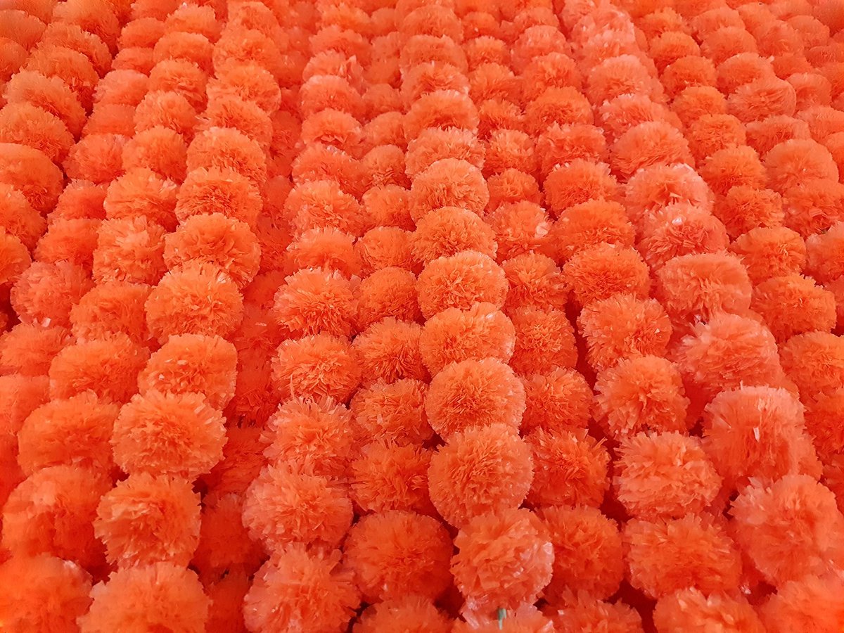 Omgoods - 1.5m Kunstmatige Marigold Bloemenguirlande voor Feesten en Decoratie
