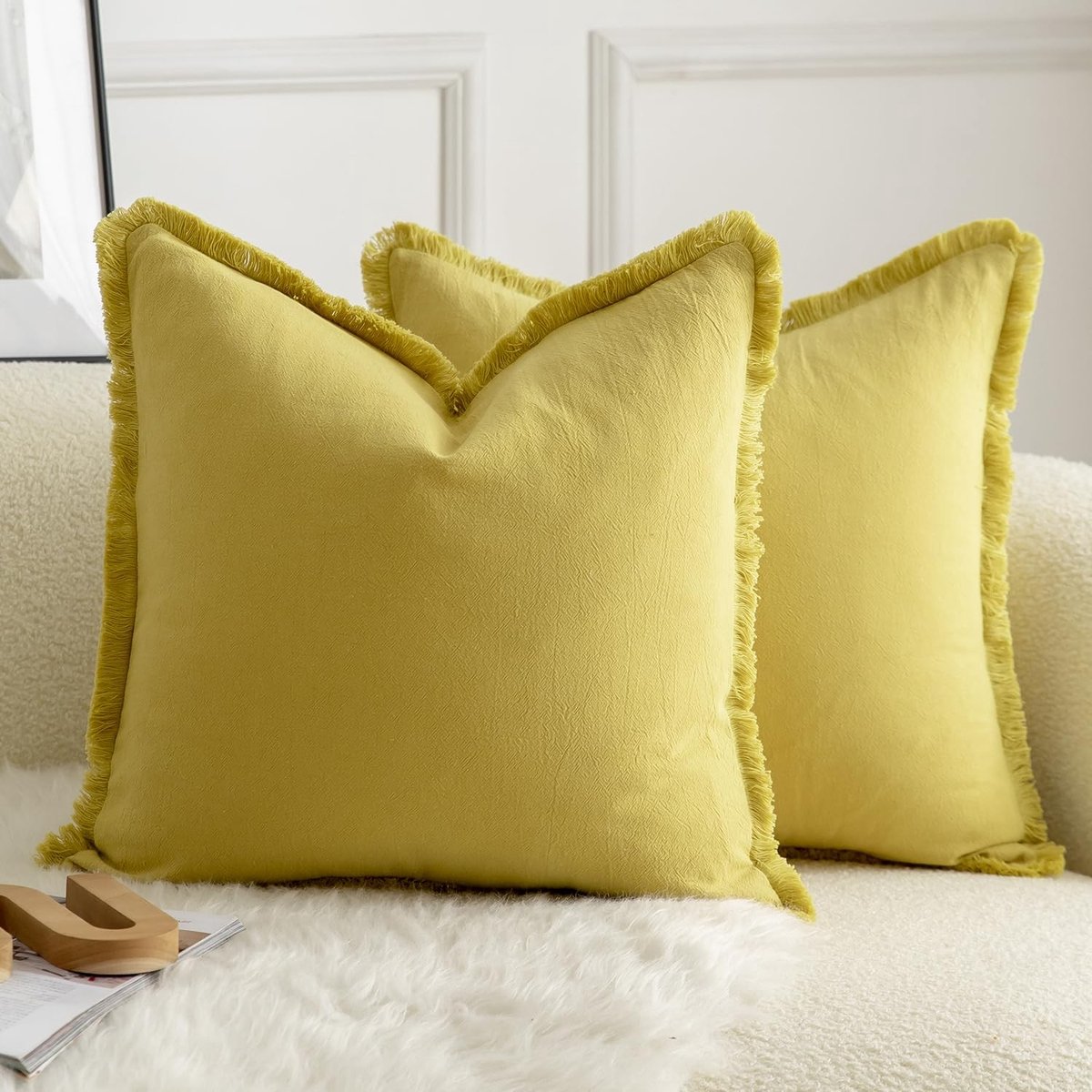 Omgoods - Set van 2 Decoratieve Kussenhoezen met Quasten
