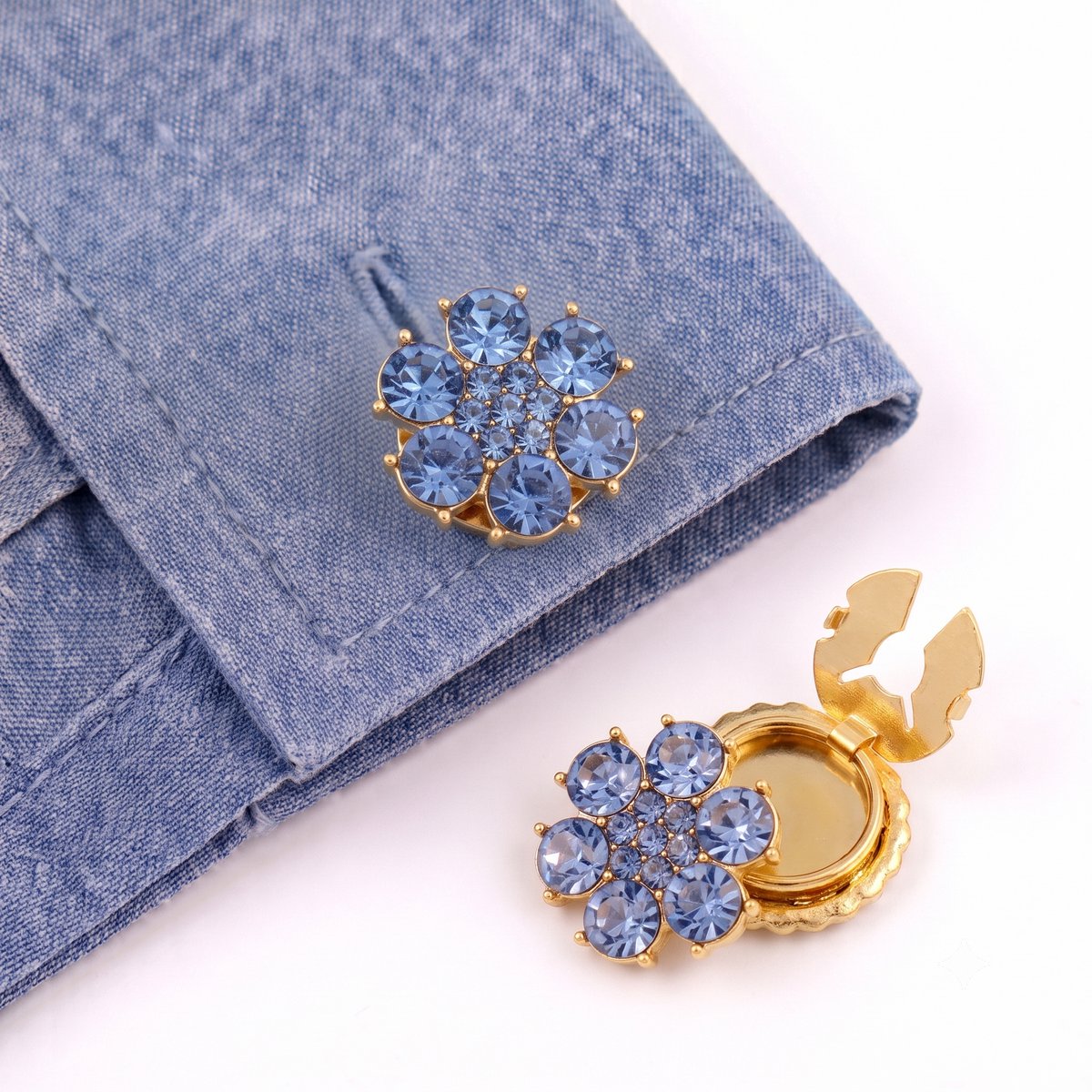 Button Covers Set van 2 - Knoop Covers voor Overhemden & Blouses - Bloem Vorm met Strass Steentjes - Manchetknopen Alternatief - Accessoires Cadeau - Blauw