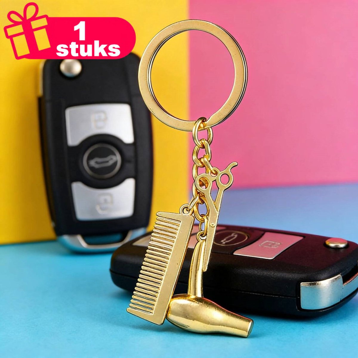Decopatent - Premium Keychain - Metalen Sleutelhanger Kapper Set - Föhn, Schaar & Kam - Luxe Keychain - Sleutelring - Cadeau voor Kappers - Goudkleurig