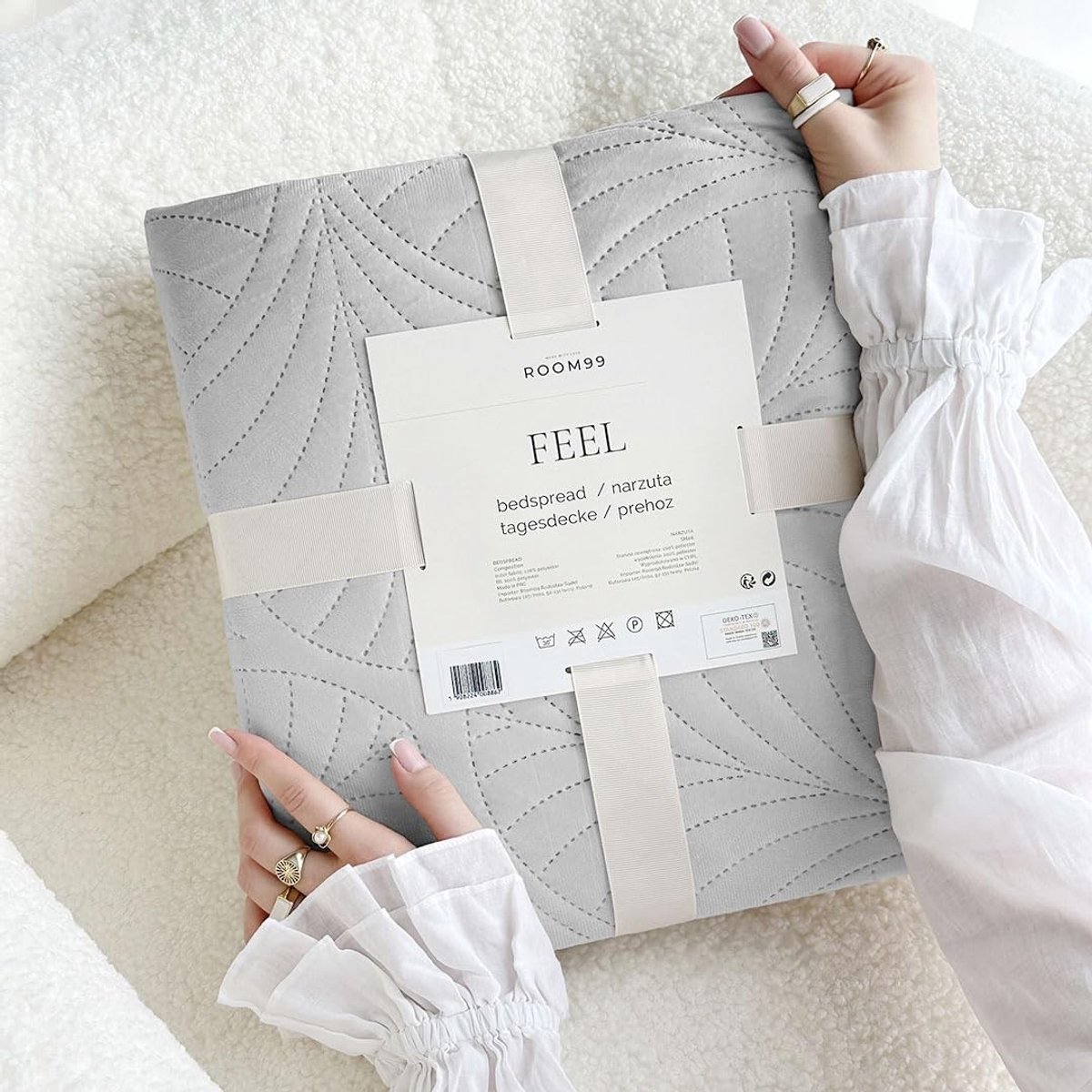 Omgoods - Feel Elegant Bedspread in Lichtgrijs - Multifunctionele Dekentje 170 x 210 cm