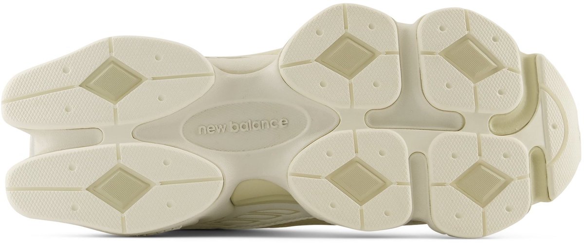 New Balance 9060 - Unisex - Bone Sea Salt - Maat EU 44.5