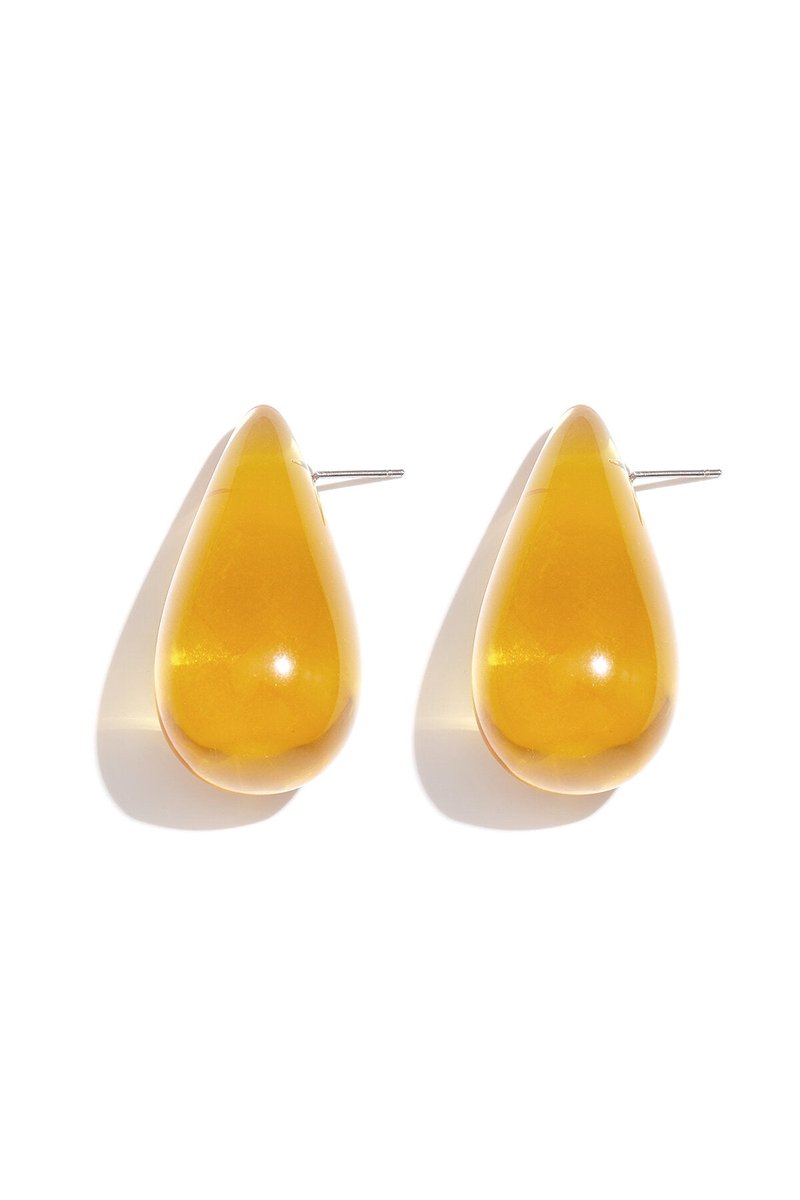 Stylish resin stud earrings for spring/summer - gember