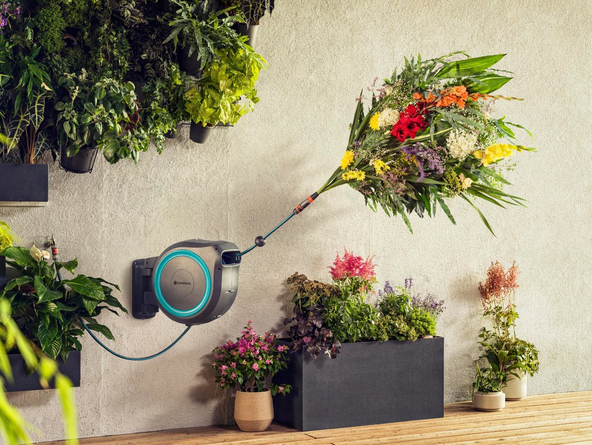 Gardena Wandslangenbox RollUp L (turkoois) 30 m - Ø 11 mm