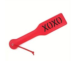 Spanking paddle -Spanking Paddle XOXO - SM attribuut - Hoogwaardig kwaliteit - Voor volwassenen - Rood - Kunststof - Spannend voor koppels - Sex speeltjes - Sex toys - Makkelijk in gebruik - Erotiek - Bondage - Sexspelletjes voor mannen en vrouwen