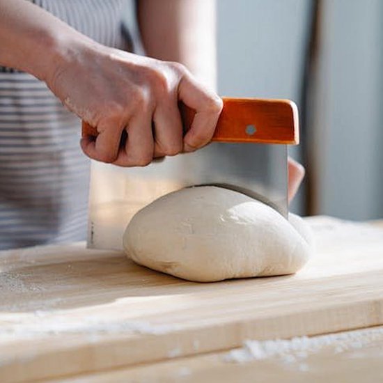Set van 3 deegkaarten, deegschraper, deegroller klein met handvat - Deegspatel, keukenspatel, pizzapatel, deegroller, roestvrij staal, voor brood, pizzadeeg, gebak, pasta, desserts — afbeelding 4