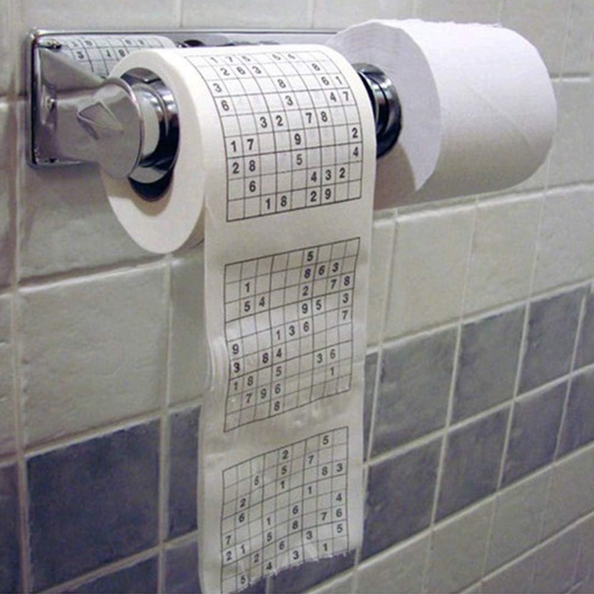 Grappige Sudoku Toiletpapierrol, Zachte Gequilte Vellen, Uniek Badkamer Cadeau voor Puzzel Liefhebbers en Gezinsplezier