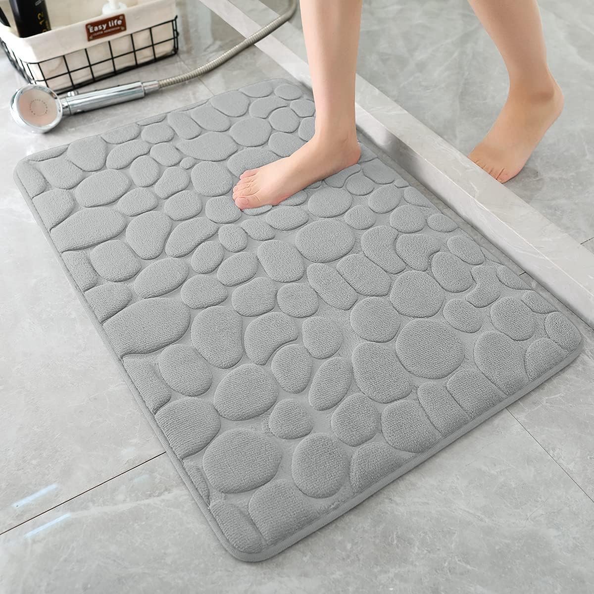 Casalora Badmat – Antislip – 50x80 cm – Zeer Absorberend & Sneldrogend – Memory Foam Zacht Badkamerkleed – Kiezelsteen Design – Grijs