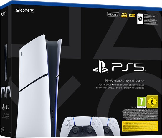 PlayStation 5 Digital Edition console in het wit en zwart, met "PS5" logo en twee witte DualSense controllers.
