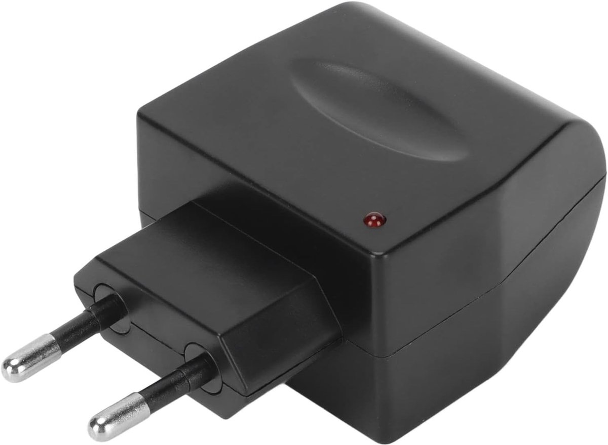 SnelShoppen - Auto AC naar DC Voedingsomvormer, 240V naar 12V 1.5A, Sigarettenaansteker Adapter, Stekkerplug Voeding Conversie voor Thuisgebruik