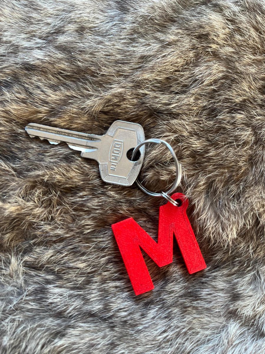 3D geprinte sleutelhanger - Letter M - Geel