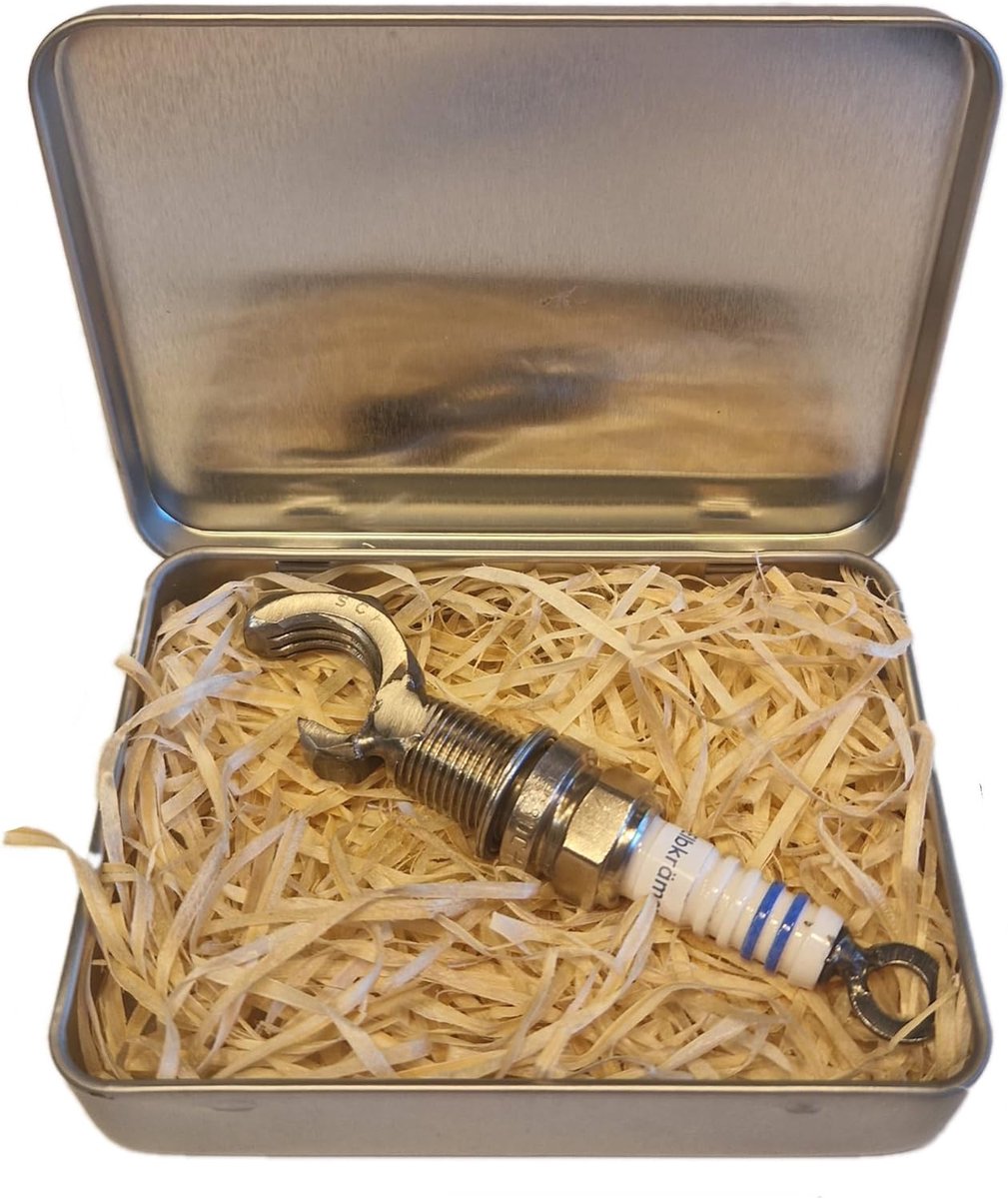 flesopener van bougie en staal - handgemaakt in Duitsland in geschenkverpakking. Een origineel praktisch cadeau voor autofans, schroevendraaiers, tuner, monteurs, mechatronici