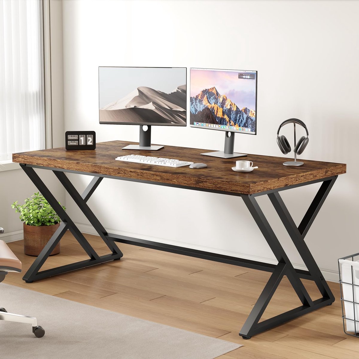 Rustiek computerbureau, metalen houten bureau voor thuiskantoor, industrieel eenvoudig studiebureau voor schrijfwerk, houten student gaming computer pc-tafel met opbergruimte voor slaapkamer, 140