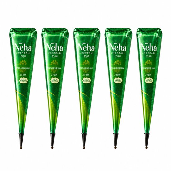 Vijf groene Neha henna conussen van 25 gram, elk met de tekst '100% NATURAL'.